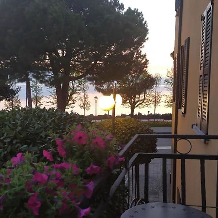 Corte Trento Desenzano del Garda Eksteriør bilde